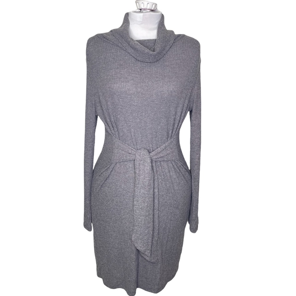 Gilli Tie Front Dress | Size Large - Picture 2 of 7